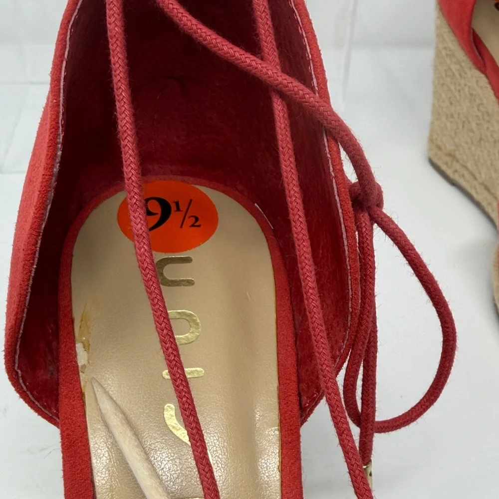 Unisa Faux Suede Orange/Red Wedge laser cut espadrille Sandals Size 9.5